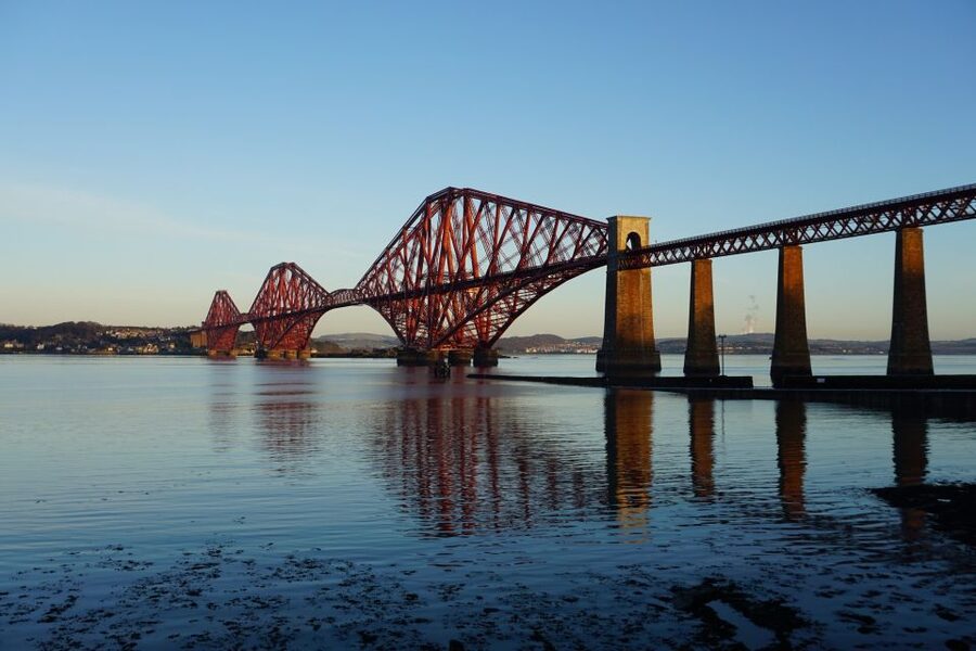 Glasgow: 2-Day Eilean Donan, Loch Ness & Glenfinnan Tour - Fort William Overnight, Your Ben Nevis Base for a Better Pace
