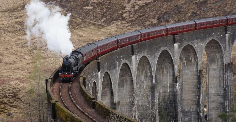 Glasgow: 2-Day Eilean Donan, Loch Ness & Glenfinnan Tour - Eilean Donan Castle and the Loch Ness Run, Day Two’s Best Flow
