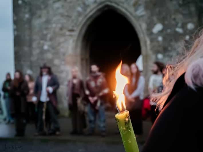 Glastonbury Day Tour - ‘The Quest’ - Magdalene, King Arthur - Arthur and Guinevere Near Glastonbury Abbey, Plus St John’s Church Details