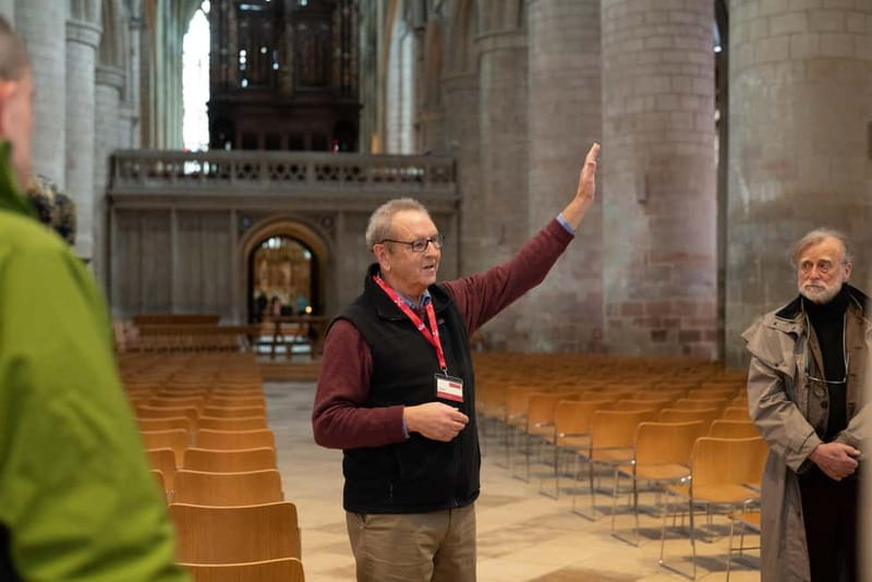 Gloucester Cathedral: Highlights Tour - Lady Chapel and Henry III: when spiritual spaces meet royal dates