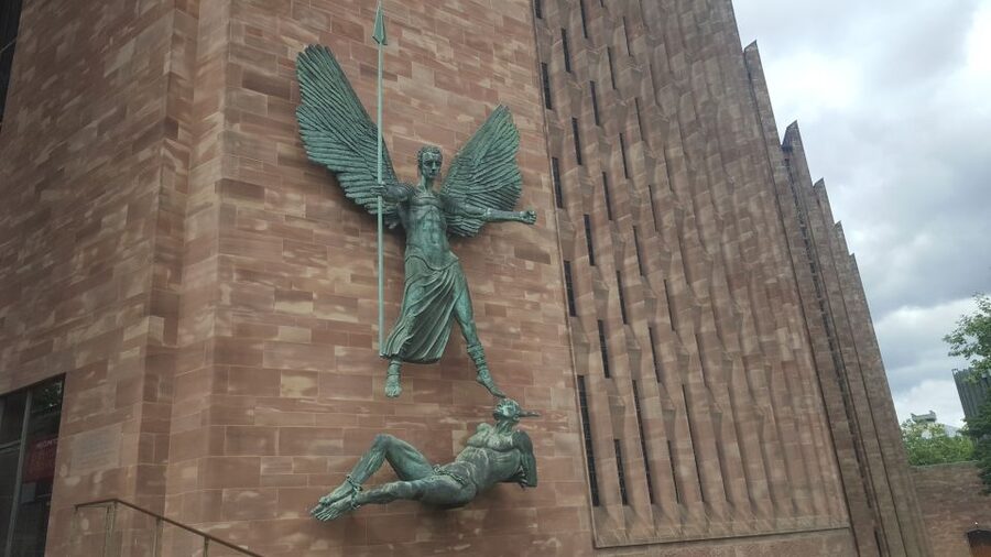 Godiva's Cathedral Quarter Guided Walking Tour - Walking through war, the November 14, 1940 blitz, and Moonlight Sonata