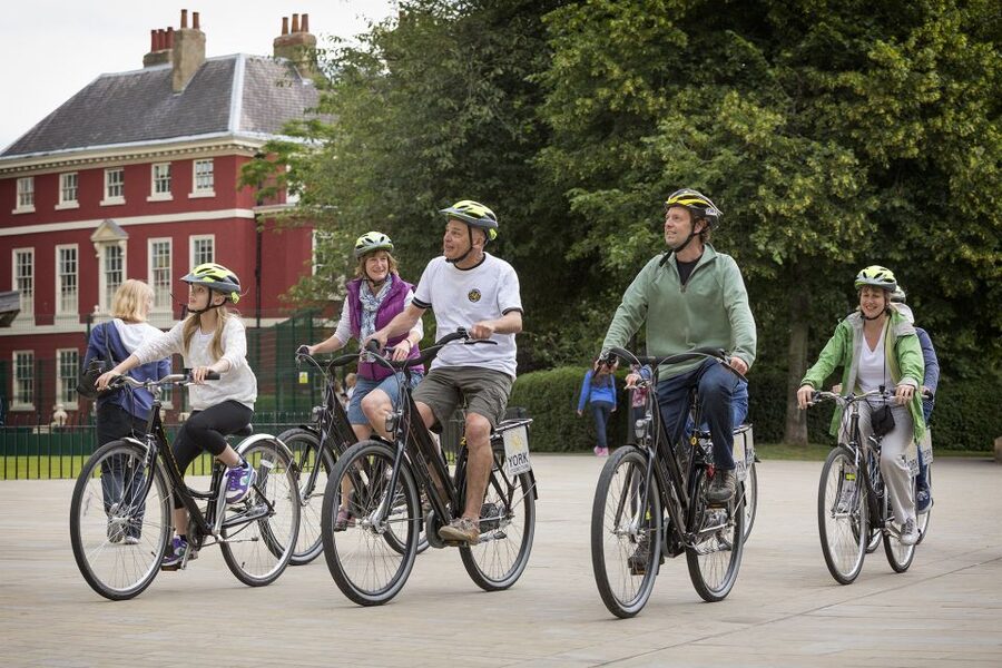 Guided Cycling Tour of York - The pace: safe, leisurely, and designed for frequent story stops