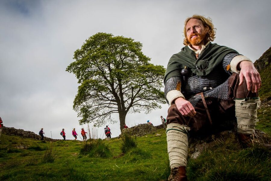 Hadrian's Wall: 2-Hour Guided Tour - Entering Roman Britain with Kevin, costume and all