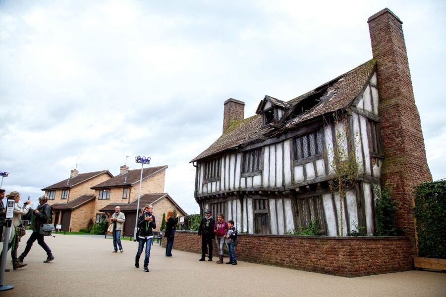 Harry Potter: Warner Bros. Studio Tour from King's Cross - Time management: how to fit Hogwarts into 4 hours