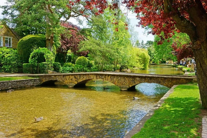 Hidden Gems of the Cotswolds from Oxford - Burford: a classic market town climb and St John the Baptist Church