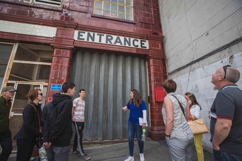 Hidden London Walking Tour - Cabman’s shelter: London’s practical past hiding in plain sight