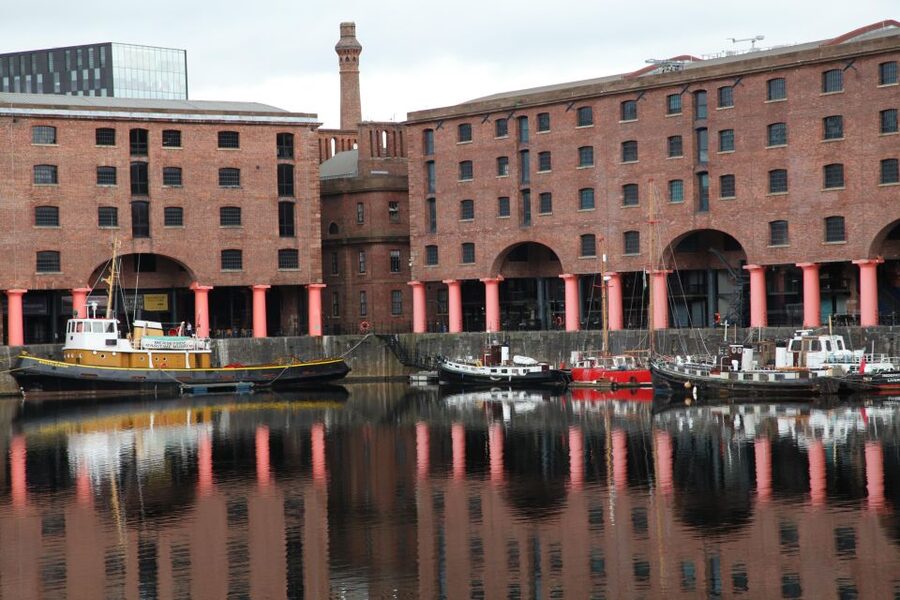 History Guided Tour of Liverpool and the Beatles - Mathew Street and Cavern Club: the street-level Beatles feeling