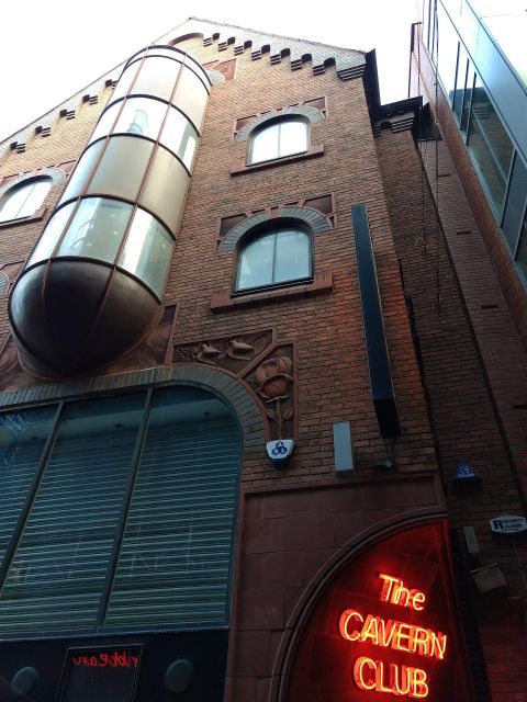History Guided Tour of Liverpool and the Beatles - William Brown Street stops: architecture, quick context, and the Liverpool-America thread