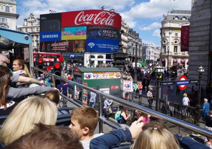 Hop on Hop off London Bus Tour & Tower of London - Tower of London inside: how to make the most of the Crown Jewels visit