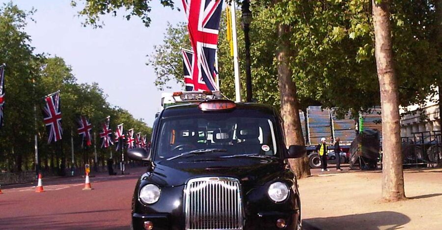Iconic London: Bard, Beatles, Bond & Baker Street - A 4-hour black cab tour that hits four London myths