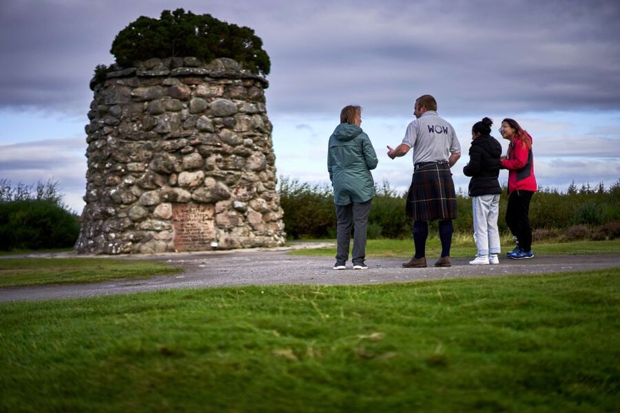 Invergordon: Highlands Guided Tour with Cawdor Castle Ticket - Quay West pickup to Inverness in one tight 7-hour loop
