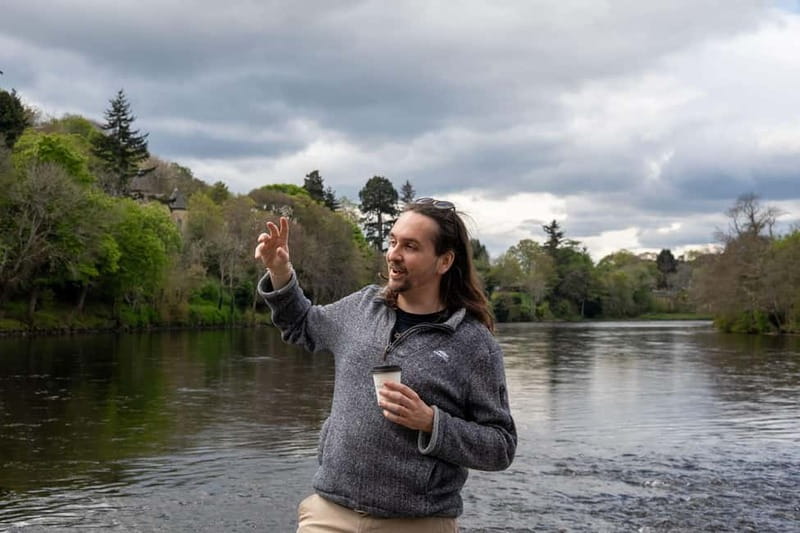 Inverness: Comedy Walking Tour with Local Comedian - Inverness Castle area stories: why the jokes include real context