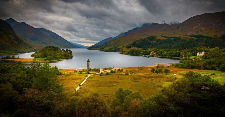 Inverness: Glenfinnan Viaduct, Mallaig, & Loch Ness Day Tour - Mallaig: lunch in a real fishing port with sea views