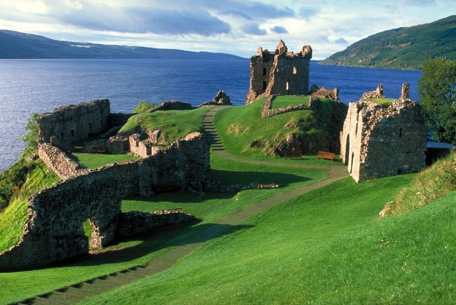 Inverness: Loch Ness Cruise, Castle, and Outlander Tour - The Singleton of Glen Ord stop: optional whisky, quick tastings, and shop time