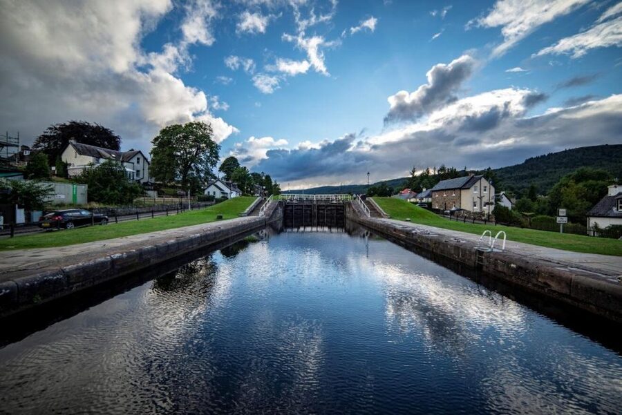 Inverness: Loch Ness Experience 1-Day Tour - Invermoriston and the bridge-and-water rhythm