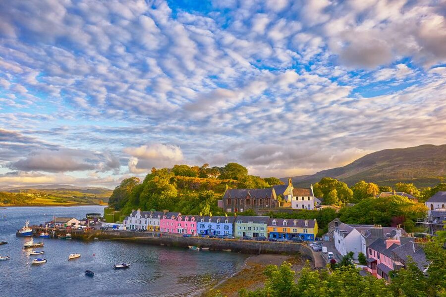 Isle of Skye and the Highlands 5-Day Tour from Edinburgh - Skye’s Weather-Adjusted Day: Trotternish Ridge, Quiraing, and Dunvegan Castle