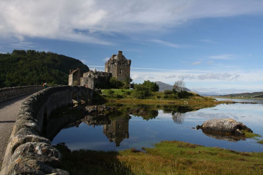 Isle of Skye and West Highlands: 4-Day Tour from Edinburgh - Day 2: Glenfinnan Viaduct, Jacobite memorial, Mallaig, then over the sea to Skye