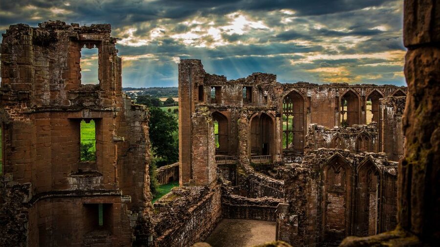 Kenilworth Castle and Elizabethan Garden Entry Ticket - Key highlights to look for