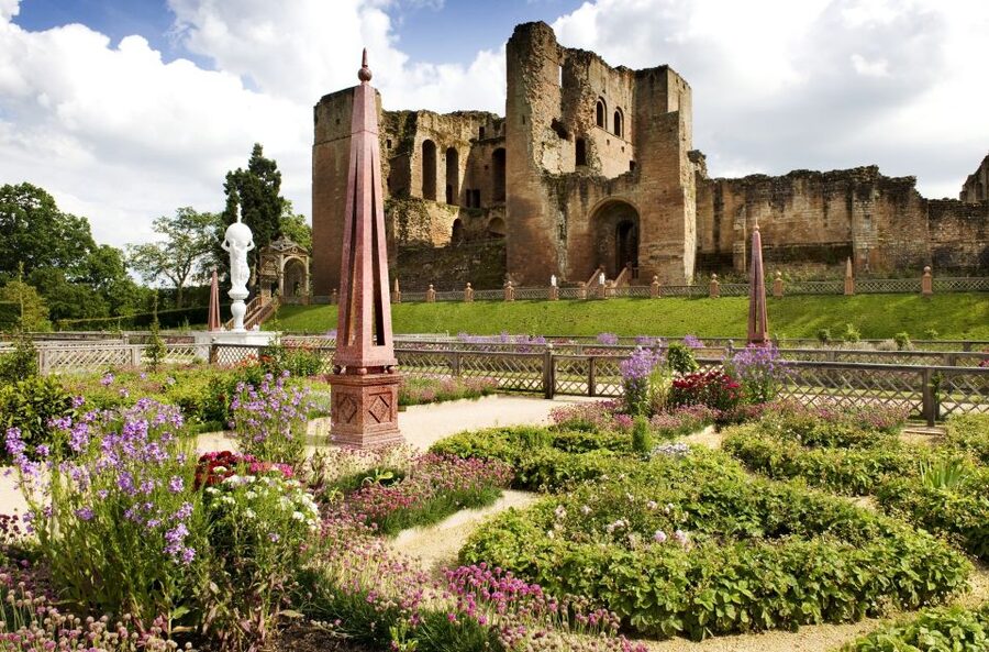 Kenilworth Castle and Elizabethan Garden Entry Ticket - Price and ticket value: is $19 fair for two hours?