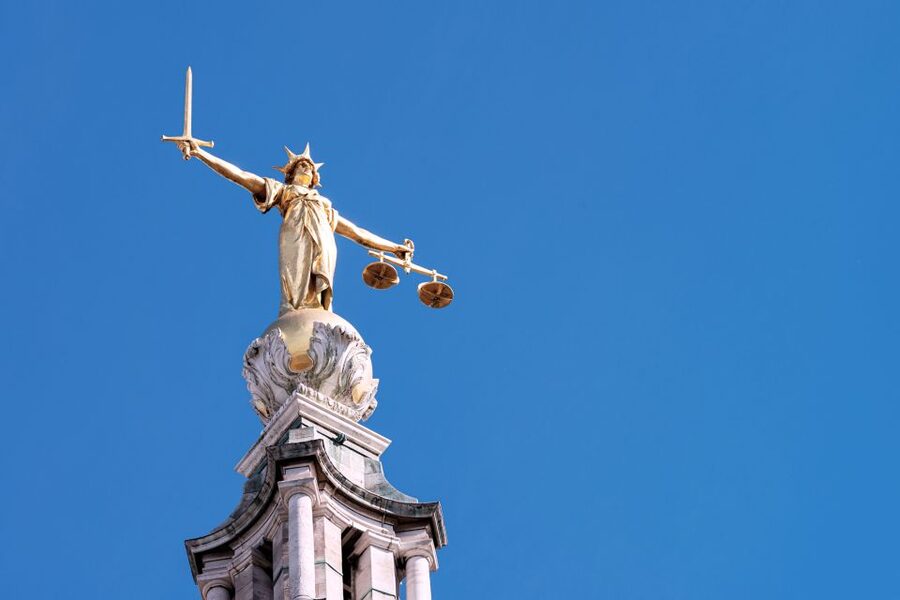 Law in London Private Tour - Old Bailey: famous trials, serious atmosphere, and quick perspective shifts