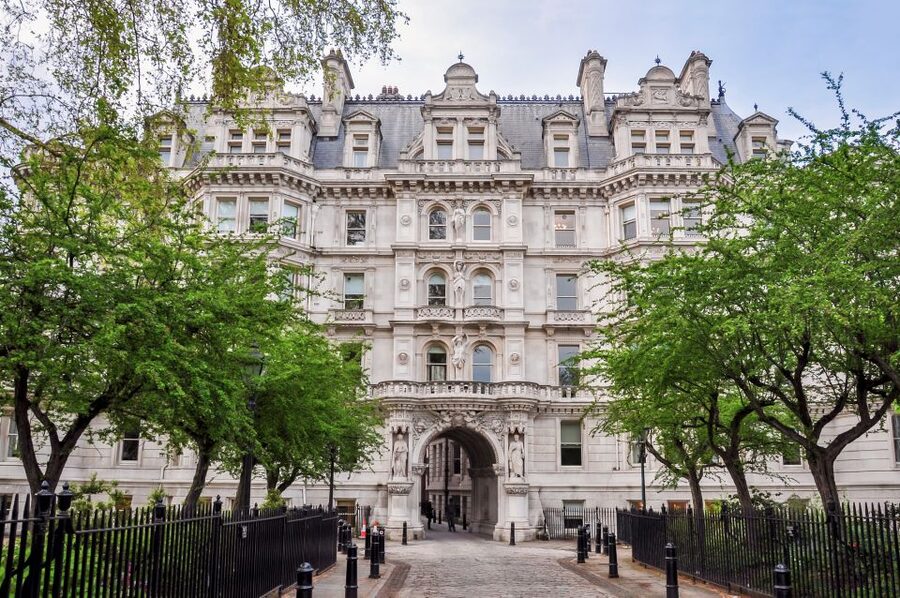 Law in London Private Tour - Rolls Building: modern legal disputes in a high-stakes setting