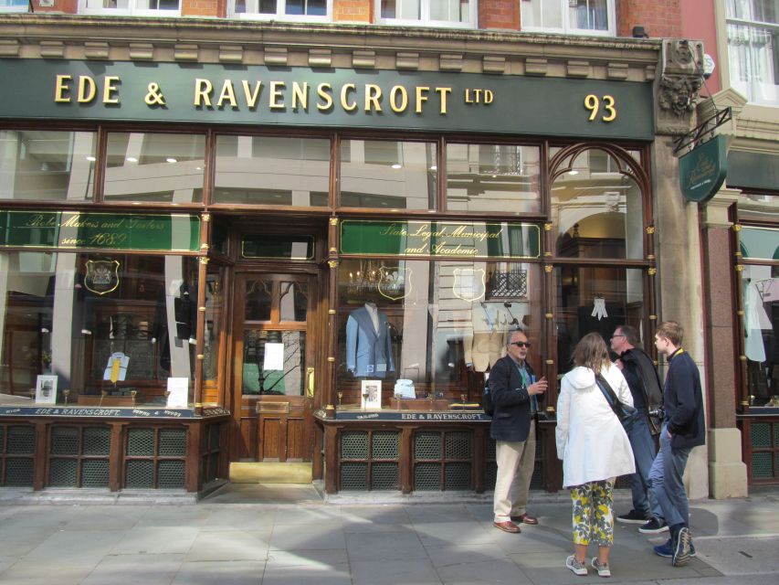 Law in London Private Tour - Law bookshops, the Magna Carta copy, and that Old Cheshire Cheese pint