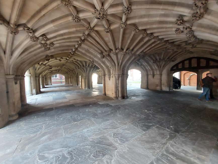 Legal London: The Royal Courts of Justice and Inns of Court - Temple Church and the Magna Carta connection