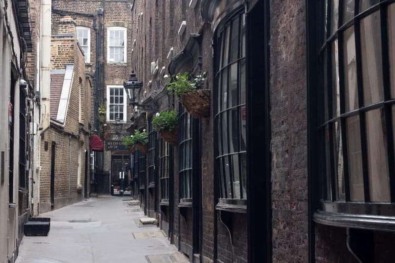 Lights, Camera, London! Movie Locations Walking Tour - Who this tour suits best, and who should think twice