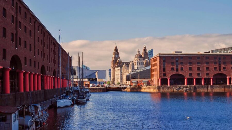 Liverpool: A Walk Through Time: Full History Walking Tour - How the guide turns a big history span into a walk you can follow