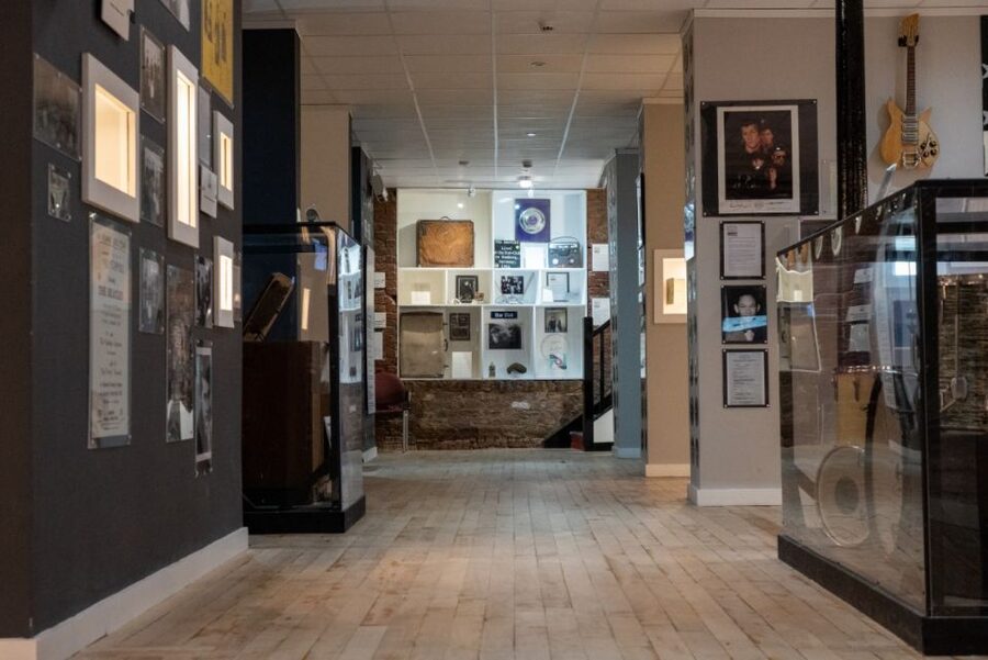Liverpool Beatles Museum Entry Ticket - Audio guide or plain reading: choose your style