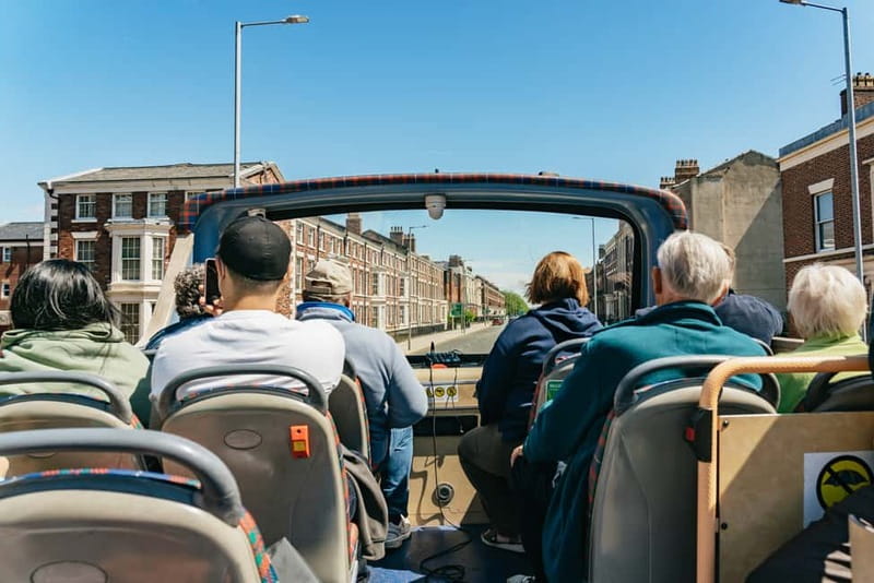 Liverpool: City & Beatles Tour with Live Guide & Live Music - Cathedrals and the Philharmonic Dining Rooms: the local culture stop