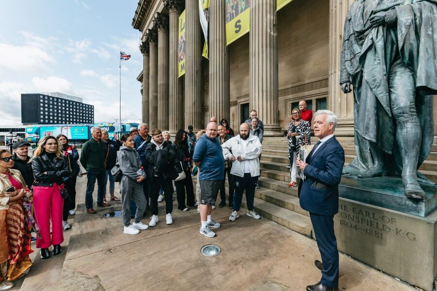 Liverpool: Official Peaky Blinders Coach Tour of Merseyside - Meeting at St George’s Hall: a straightforward Liverpool start