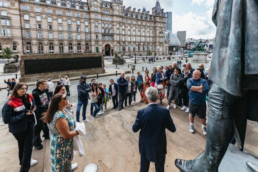 Liverpool: Official Peaky Blinders Coach Tour of Merseyside - The Camden Town canal stop: where the series flavor clicks fast