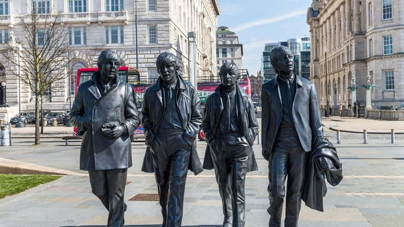 Liverpool Private-Custom Highlights & Gems Tour with a Local - Dockside Highlights and Beatles Shopping at Albert Docks
