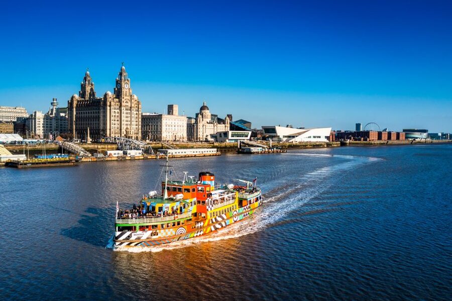 Liverpool: Sightseeing River Cruise on the Mersey River - The 1950s ferry vibe and the Beatles connection on board
