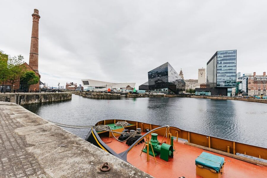 Liverpool: The Beatles and Cavern Quarter Walking Tour - Radio City, The Bluecoat, and Chavasse Park: the Liverpool in-between