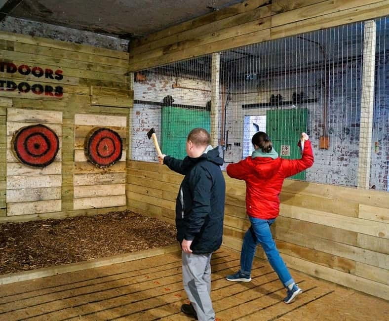 Llangollen: 30-Minute Axe Throwing Session - A safety briefing that makes the session feel legit