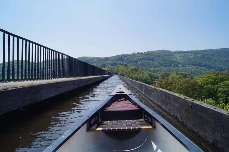 Llangollen: Aqueduct Kayak or Canoe Cruise - Kayak vs Canoe: Picking the Right Boat for Your Day