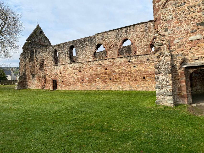 LOCH NESS, INVERNESS, CLAVA CAIRNS & MORE FROM INVERGORDON - Beauly Priory: monastic ruins and a good first leg stretch