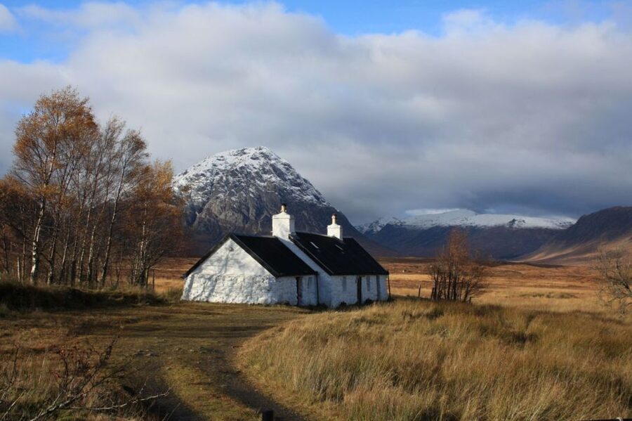Loch Ness, Inverness, & Highlands 2-Day Tour from Edinburgh - Loch Ness and Urquhart Castle: Jacobite Cruise Time and Monster Potential