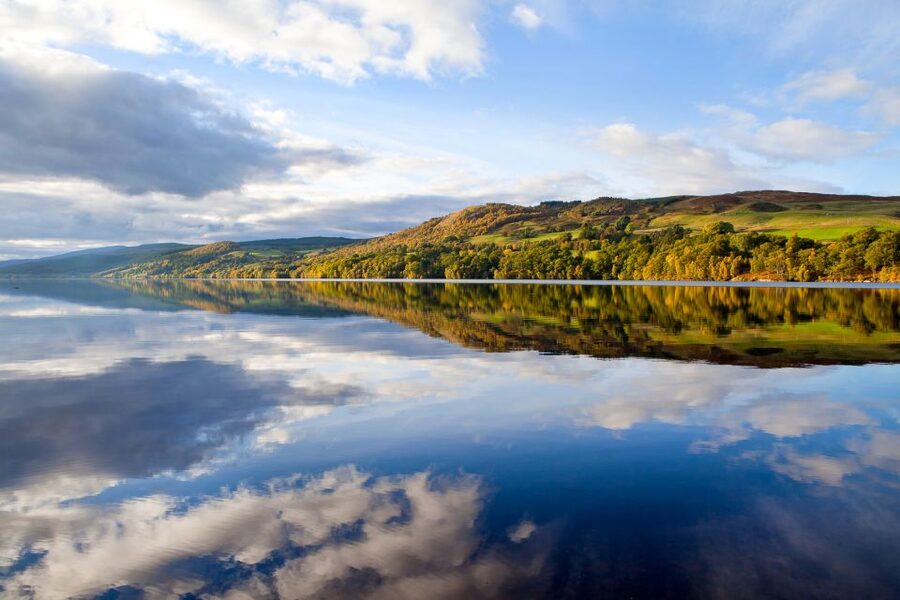 Loch Ness: Urquhart Castle Round-Trip Cruise - Getting There: Inverness, Parking, and Cruise-Ship Timing