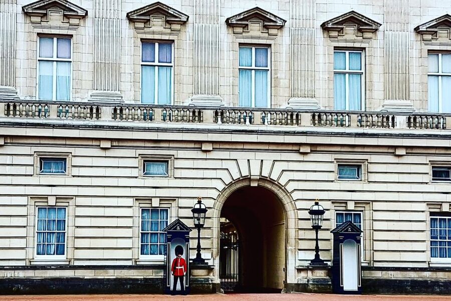 London: 30 London Sights Guided Walking Tour - How good is $63 for a five-hour highlights tour?