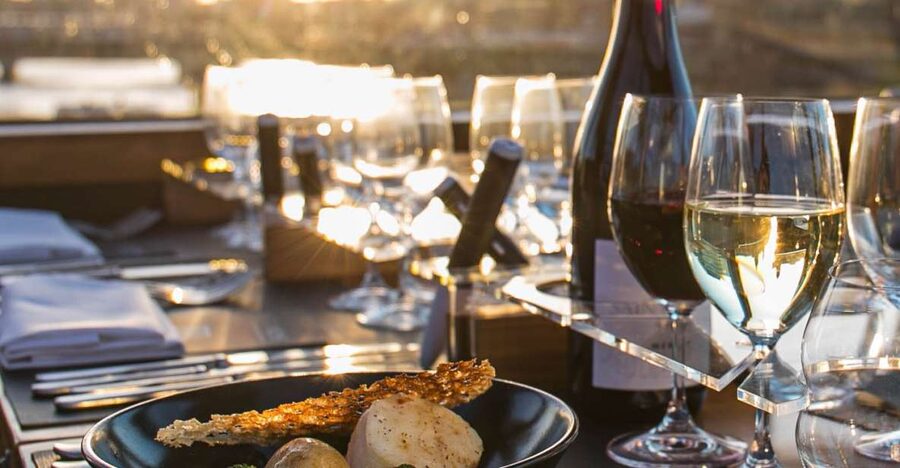 London: 4 Course Lunch Tour by Luxury Coach Bustronome - Key Things That Make This Tour Work