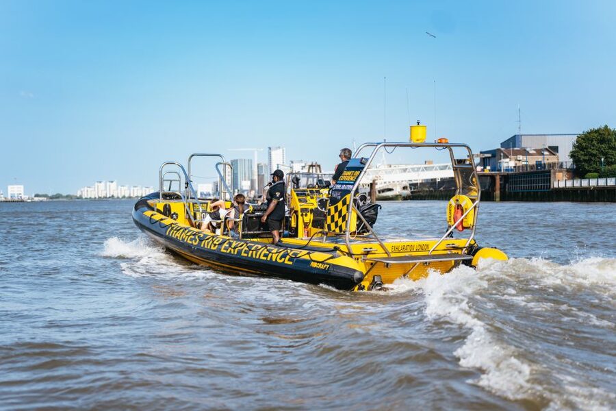London: 45-Minute Speedboat Sightseeing Tour - Key things to know before you ride