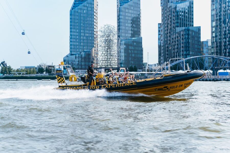 London: 45-Minute Speedboat Sightseeing Tour - Practical tips that make a difference on the day