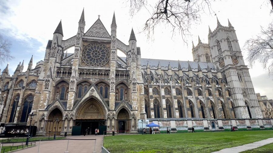 London: 5-Hour Private Tour with Pickup - St Paul’s Cathedral and Covent Garden in One Smart Move