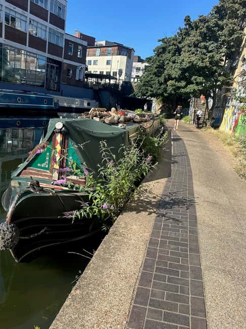 London: Authentic London Sunday Markets Walking Tour - Columbia Road Flower Market: Sunday Morning With Big Energy