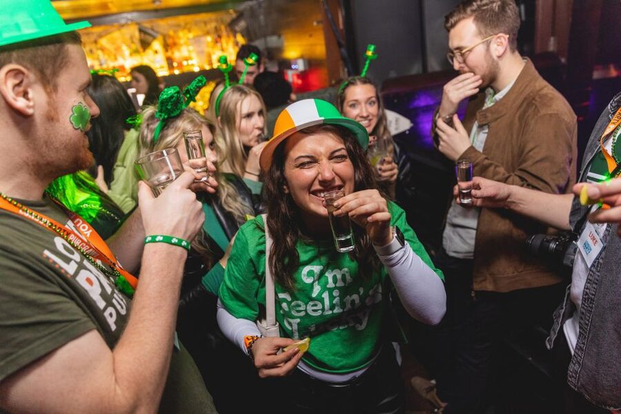 London: Bar and Club Crawl to 5 Central London Venues - Five venues for one ticket: the value math of free entry plus drink discounts