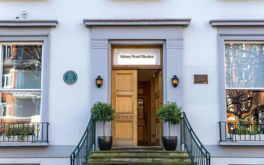 London: Beatles Magical Mystery Tour; Abbey Road, Savile Row - Meeting at the Dominion Theatre, Then Straight Into Soho