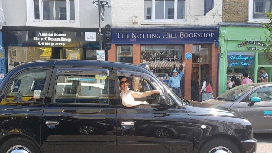London: Beatles Magical Tour by Black Cab - The Guide Makes or Breaks It, and Here That Track Record Is Strong